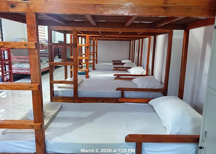 Chief's Dorm With Hot Shower & Outdoor Kitchenette Malapascua Island