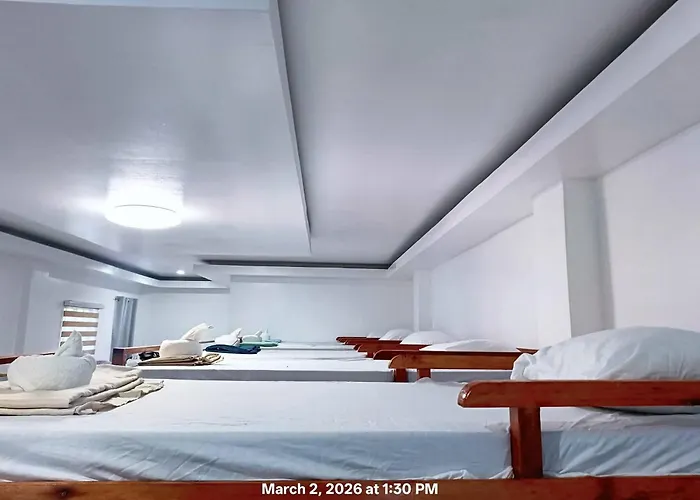 Chief's Dorm With Hot Shower & Outdoor Kitchenette Vandrerhjem