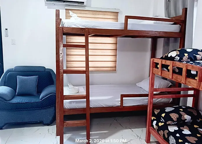 Chief's Dorm With Hot Shower & Outdoor Kitchenette Vandrerhjem