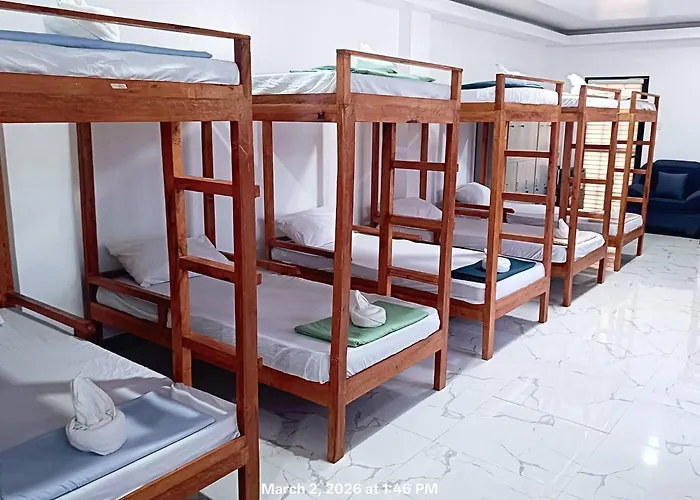 Chief's Dorm With Hot Shower & Outdoor Kitchenette *